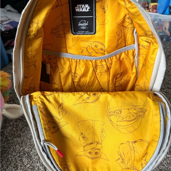 Herschel Supply Company Mandalorian Backpack + Lunchbag - Picture 4 of 7